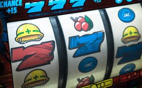 Baccarat ဂိမ်းစားပွဲ ကတ်ဖြန့်ချိသော တိုက်ရိုက်ဒီလာ